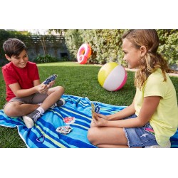 Mattel Games- UNO H20, Carte Resistenti all Acqua con Clip, Gioco di Carte per Famiglie e Bambini 7+Anni, P1703