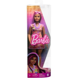 Mattel - Barbie Bambola Fashionistas con abito di maglia con stampa a cuore e tanti accessori, occhiali da sole e scarpe con la 