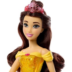 Mattel - Disney Princess - Belle bambola con capi e accessori scintillanti ispirati al film, 3+ Anni, HLW11