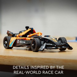 LEGO Technic NEOM McLaren Formula E Race Car, da 9 Anni in su, Modellino di Auto da Corsa F1 da Costruire e da Esposizione, Idea