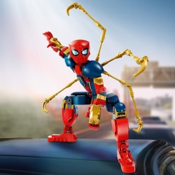 LEGO Marvel Personaggio Costruibile di Iron Spider-Man, Gioco d Azione da 8 Anni con Supereroe Snodabile, Action Figure con 4 Br