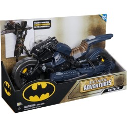 Spin Master - DC Comics, Veicolo Batman Adventures 2 in 1, Batcycle Trasformabile, Macchina Batman Compatibile con Tutte Le Acti