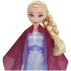 Hasbro - Disney Frozen II - Elza e cucciolo di Renna al falÃ², bambola con personaggio - EtÃ  3+