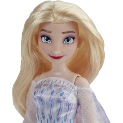 Hasbro - Disney Frozen II Elsa Regina delle Nevi-Fashion doll, abito, scarpe e lunghi capelli biondi, giocattolo per bambini dai