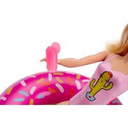 Barbie- Playset Bambola Bionda Pronta per la Festa in Piscina, con Accessori, GHT20