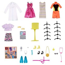 Mattel - Barbie Armadio dei Sogni, Include una Bambola con 4 Look Diversi e più di 25 Accessori, Giocattolo per Bambini 3+Anni, 