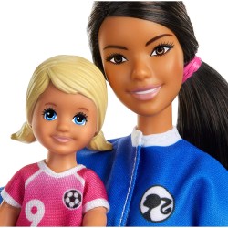 Barbie- Playset ​Allenatrice di Calcio con 2 Bambole e Accessori, GJM71