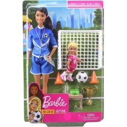 Barbie- Playset ​Allenatrice di Calcio con 2 Bambole e Accessori, GJM71