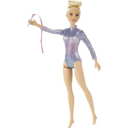 Mattel - Barbie -Ginnasta, Bambola Bionda con Coloratissimo Body, 2 Bastoni e Nastro - GTN65