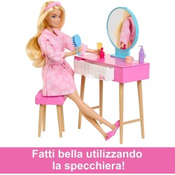 Mattel - Barbie - Set Camera da letto di Barbie, include una bambola in pigiama rosa e pantofole, un gattino, letto, specchiera 