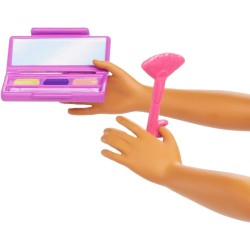 Mattel - Barbie Carriere - Carriera Make-up, bambola dai capelli blu, top colorato a stampa leopardata e scarpe rosa con plateau