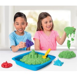 Kinetic Sand, Playset Castelli di Sabbia, 454 Grammi di Sabbia con Vaschetta, Colori a Sorpresa, dai 3 Anni