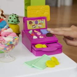 Play Doh -  Kitchen Creations, Il Super Camioncino, playset con Cucina di Grandi Dimensioni con Suoni realistici, 27 Accessori, 