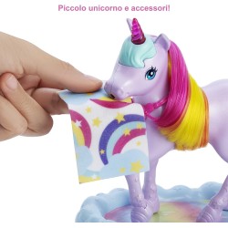 Barbie Dreamtopia Playset Unicorno con Barbie Royal, unicorno con effetto cambia-colore e 18 accessori, GTG01