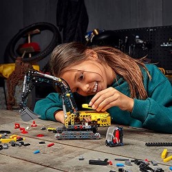 LEGO Technic Escavatore Pesante, Trattore, Modellino 2 in 1, Kit di Costruzione Veicolo Scavatore per Bambini dagli 8 Anni in Su