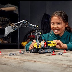 LEGO Technic Escavatore Pesante, Trattore, Modellino 2 in 1, Kit di Costruzione Veicolo Scavatore per Bambini dagli 8 Anni in Su