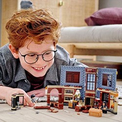 LEGO Harry Potter Lezione di Incantesimi a Hogwarts, Playset da Collezione Portatile in Custodia da Viaggio, 76385