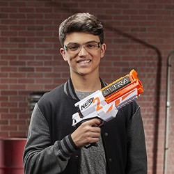 Hasbro - Nerf Ultra Two Blaster Motorizzato - Blaster con Retrocarica rapida, 6 dardi Nerf Ultra - Compatibile solo con i dardi 