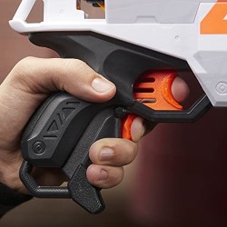 Hasbro - Nerf Ultra Two Blaster Motorizzato - Blaster con Retrocarica rapida, 6 dardi Nerf Ultra - Compatibile solo con i dardi 