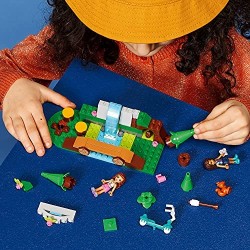 LEGO Friends La Cascata nel Bosco, Set di Costruzioni per Bambini di 5 Anni con le Mini Bamboline di Andrea e Olivia, 41677