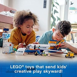 LEGO City Airport Aereo Passeggeri, con Terminale e Camion Giocattolo, Playset di Costruzioni per Bambini di 6+ Anni, 60262