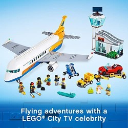 LEGO City Airport Aereo Passeggeri, con Terminale e Camion Giocattolo, Playset di Costruzioni per Bambini di 6+ Anni, 60262