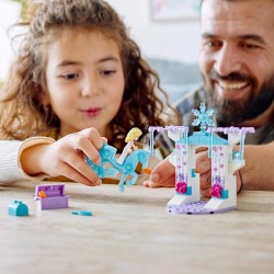 LEGO Disney Elsa e La Stalla Di Ghiaccio Di Nokk, Idea Regalo per Bambini dai 4 Anni in su con Mini Bambolina e Cavallo Giocatto