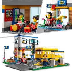 LEGO City Giorno di Scuola, Set Serie Adventures con Autobus Giocattolo, 2 Aule e Strada, per Bambini di 6 Anni, 60329