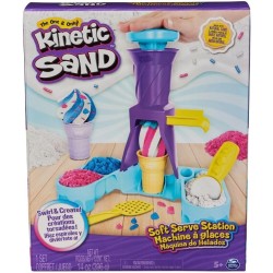 Kinetic Sand - Gelateria Colorata, Sabbia Cinetica 396g di Sabbia Blu, Rosa e Bianca, 2 Coni Gelato Giocattolo, 2 Strumenti per 