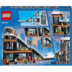 LEGO 60366 City Centro Sci e Arrampicata, Modular Building Set a 3 Livelli con Pista, Negozio Sport Invernali, Bar, Ascensore e 