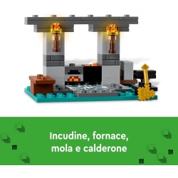 LEGO Minecraft L Armeria, Set con Personaggio Alex, Accessori e Armi Giocattolo, Regalo per i Fan del Videogioco, 21252