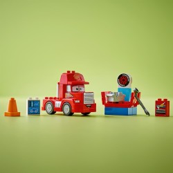 LEGO DUPLO - Disney e Pixar Mack al Circuito, Camion Giocattolo Rosso da Costruire, Veicolo Autocarro Personaggio del Film, 1041