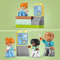 LEGO - DUPLO Lo Scuolabus, Gioco Educativo per Aiutare a Sviluppare le Abilità Sociali e Motorie con Veicolo e Personaggi, 10988