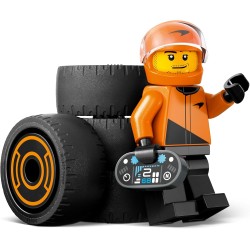 LEGO City 60442 - Pilota e Monoposto McLaren F1 - Modello di Macchina Giocattolo da Formula 1 con Minifigure