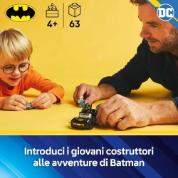 LEGO DC 76301 - Batman e Batmobile Contro Mr. Freeze - Macchina Giocattolo del Supereroe con 2 Minifigure, Accessori e Starter B