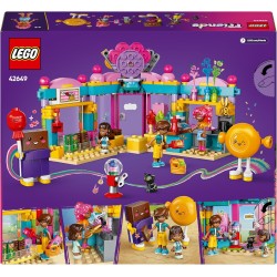 LEGO Friends 42649 - Negozio di Dolciumi di Heartlake City, Giochi di Ruolo per le Abilità Sociali, Set con Personaggi, Lecca-Le